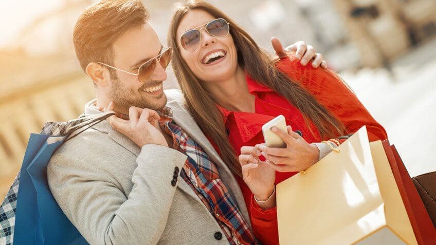 couple-shopping